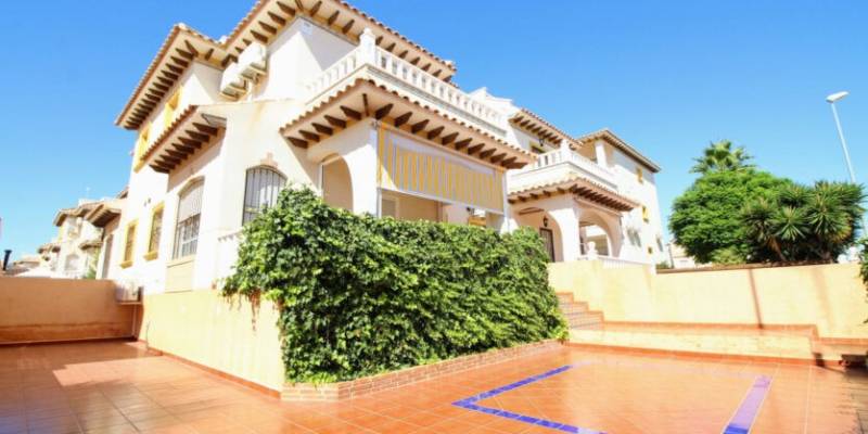 ¿Qué consentimiento necesitas para construir tú mismo una casa en España?