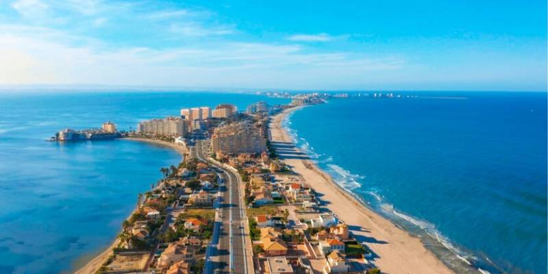 ¿Por qué los polacos compran apartamentos en La Manga?