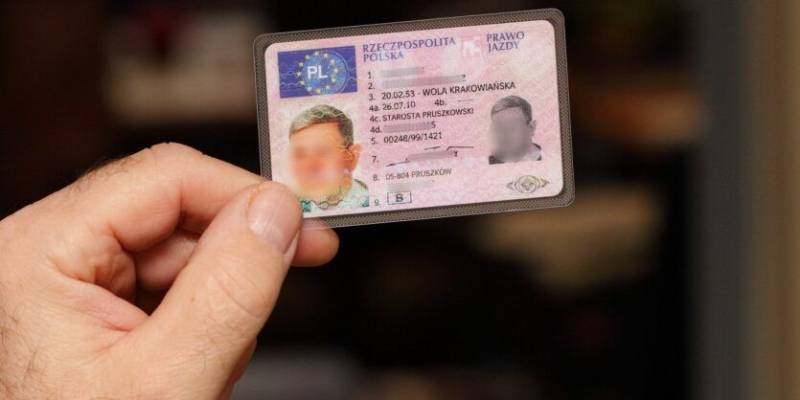 ¿Necesito canjear mi permiso de conducir en España?