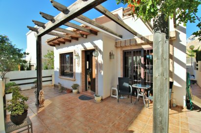 Reventa - Villa - Villamartín - PAU 8