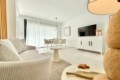 Obra nueva - Town House - Cox - San Fernando