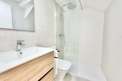 Obra nueva - Town House - Cox - San Fernando