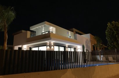 Obra nueva - Villa - Daya Nueva - Pueblo